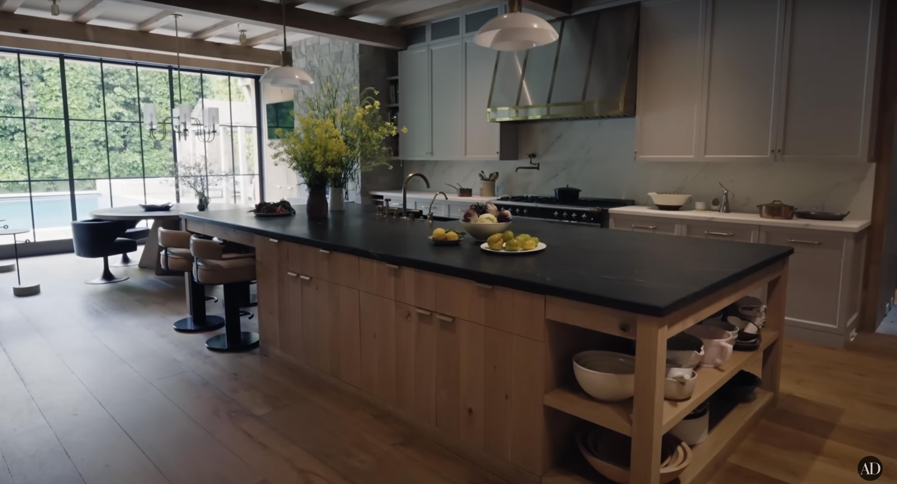 Jennifer Garner's kitchen, dated September 3, 2024 | Source: YouTube/@Archdigest