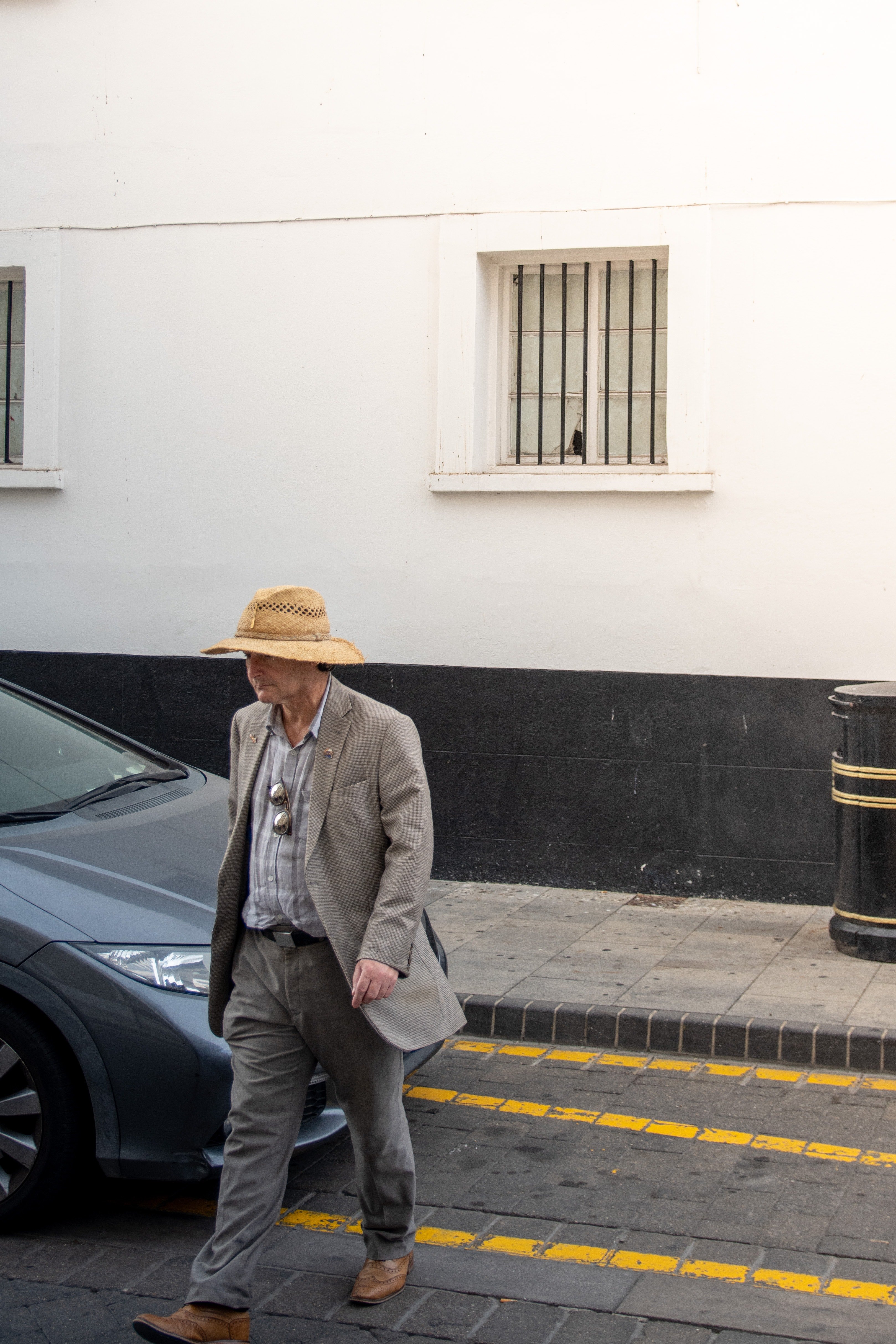 Hombre caminando. | Foto: Pexels