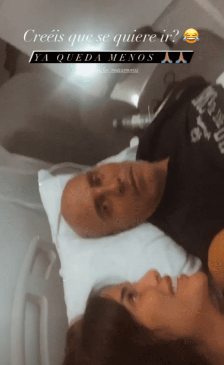 Marta López acompaña a Kiko Matamoros en el hospital y lo comparte en Instagram. | Foto: Captura de Instagram/martalopezalamo/