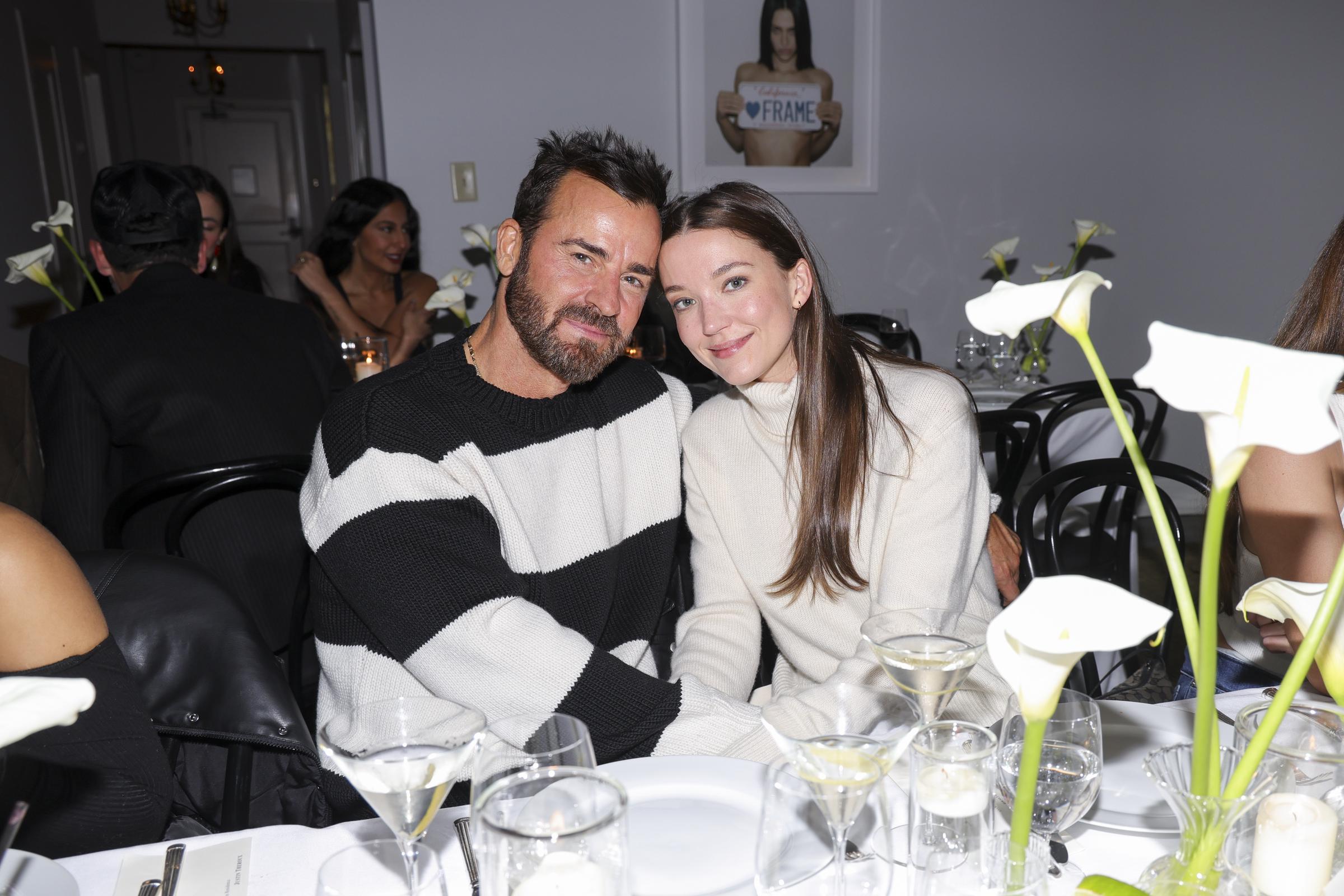 Justin Theroux and Nicole Bloom at Frame x Amelia Gray Dinner on April 4, 2024, in Los Angeles, California. | Source: Getty Images