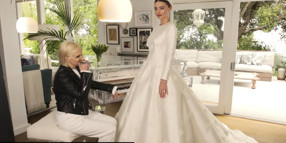 Miranda Kerr and Evan Spiegel's wedding in their former estate in Brentwood, California, from a video dated July 16, 2017 | Source: YouTube/@Vogue