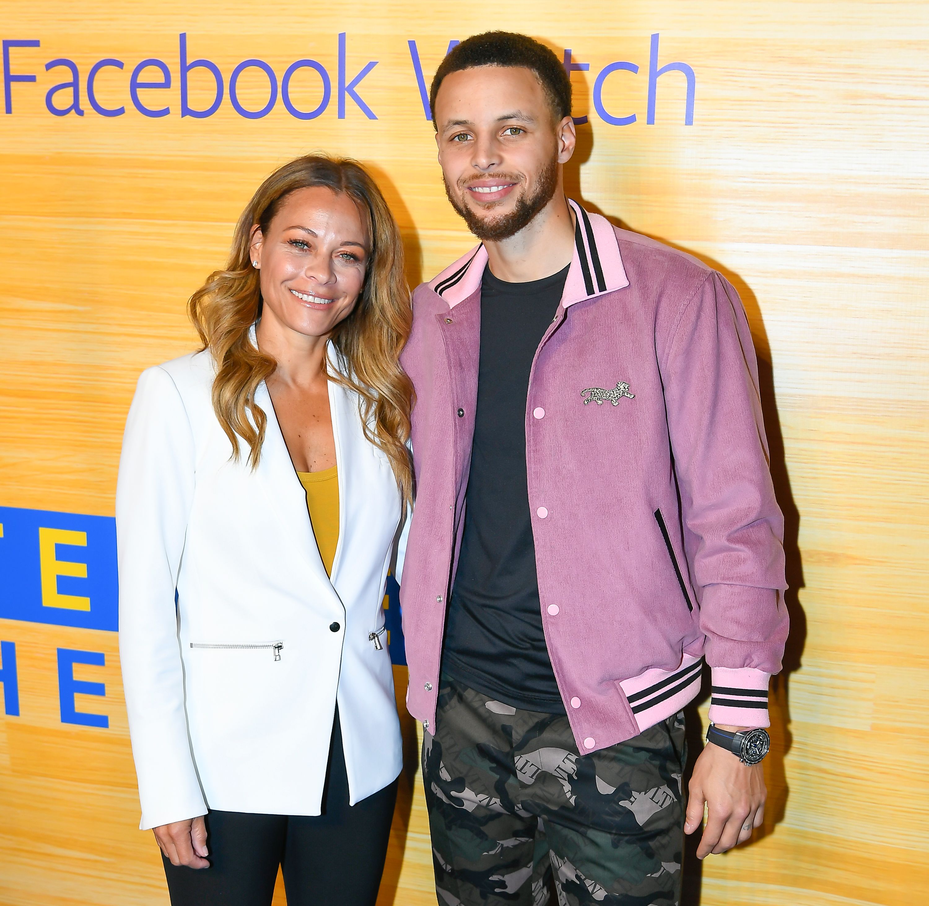Sonya Curry and NBA Player Stephen Curry of the Golden State Warriors| Photo: Getty Images)