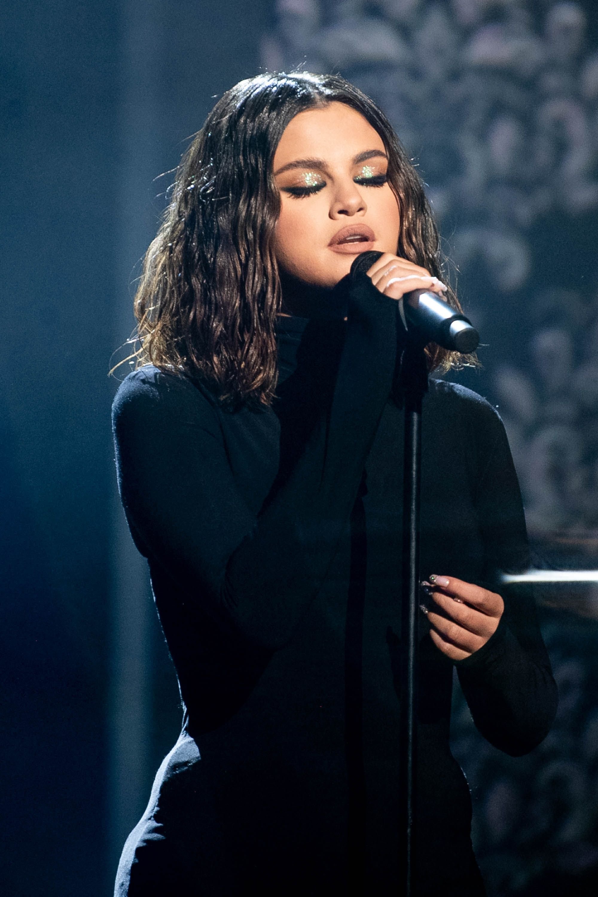 Selena Gomez at the 2019 American Music Awards at Microsoft Theater on November 24, 2019 | Source: Getty Images