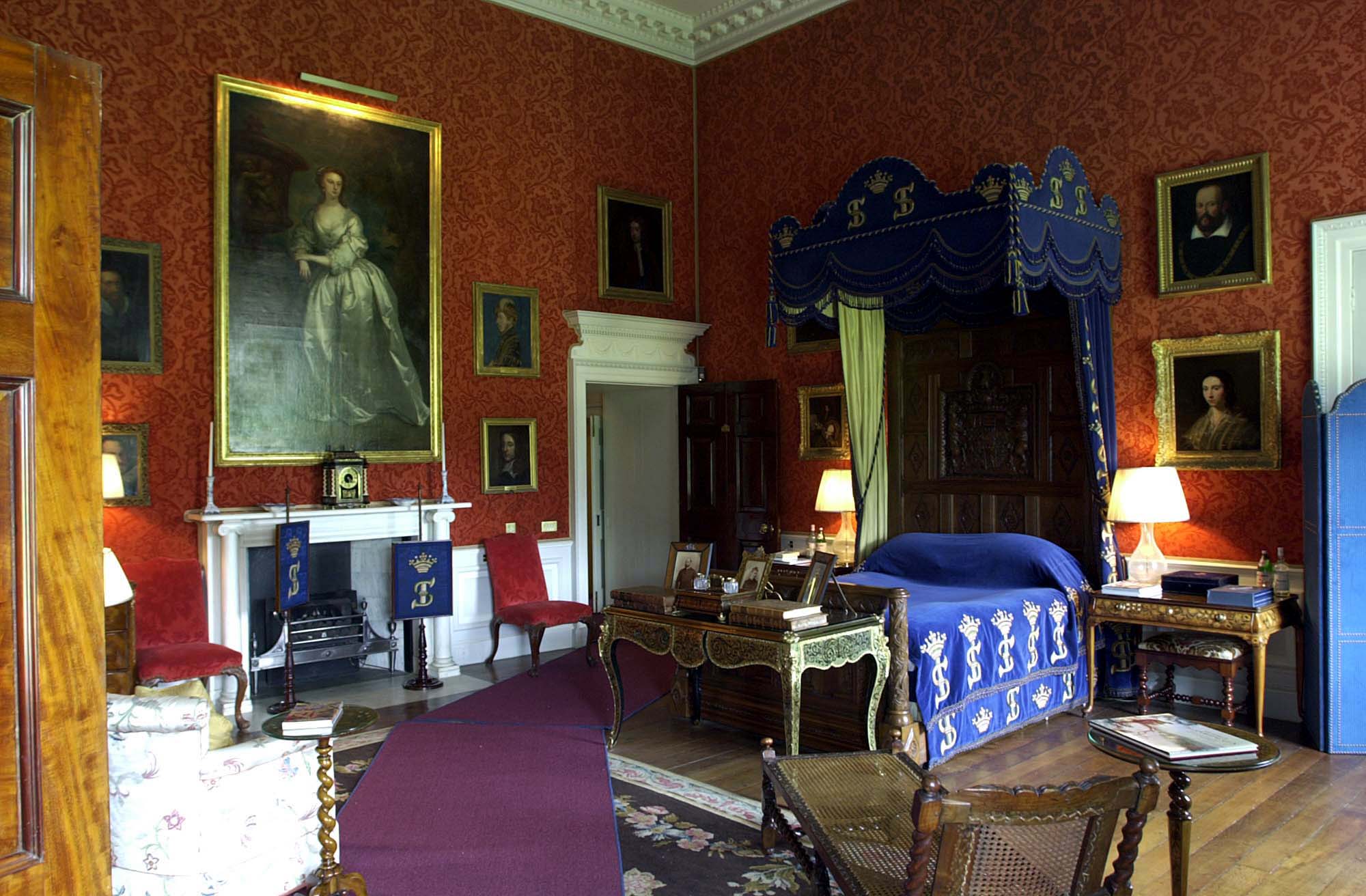Pictured: A state bedroom at Althorp House which showcases portraits by the likes of Van Dyke. / Source: Getty Images