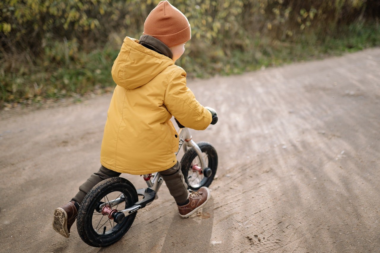 OP saw the children riding their bikes in the driveway again | Source: Pexels