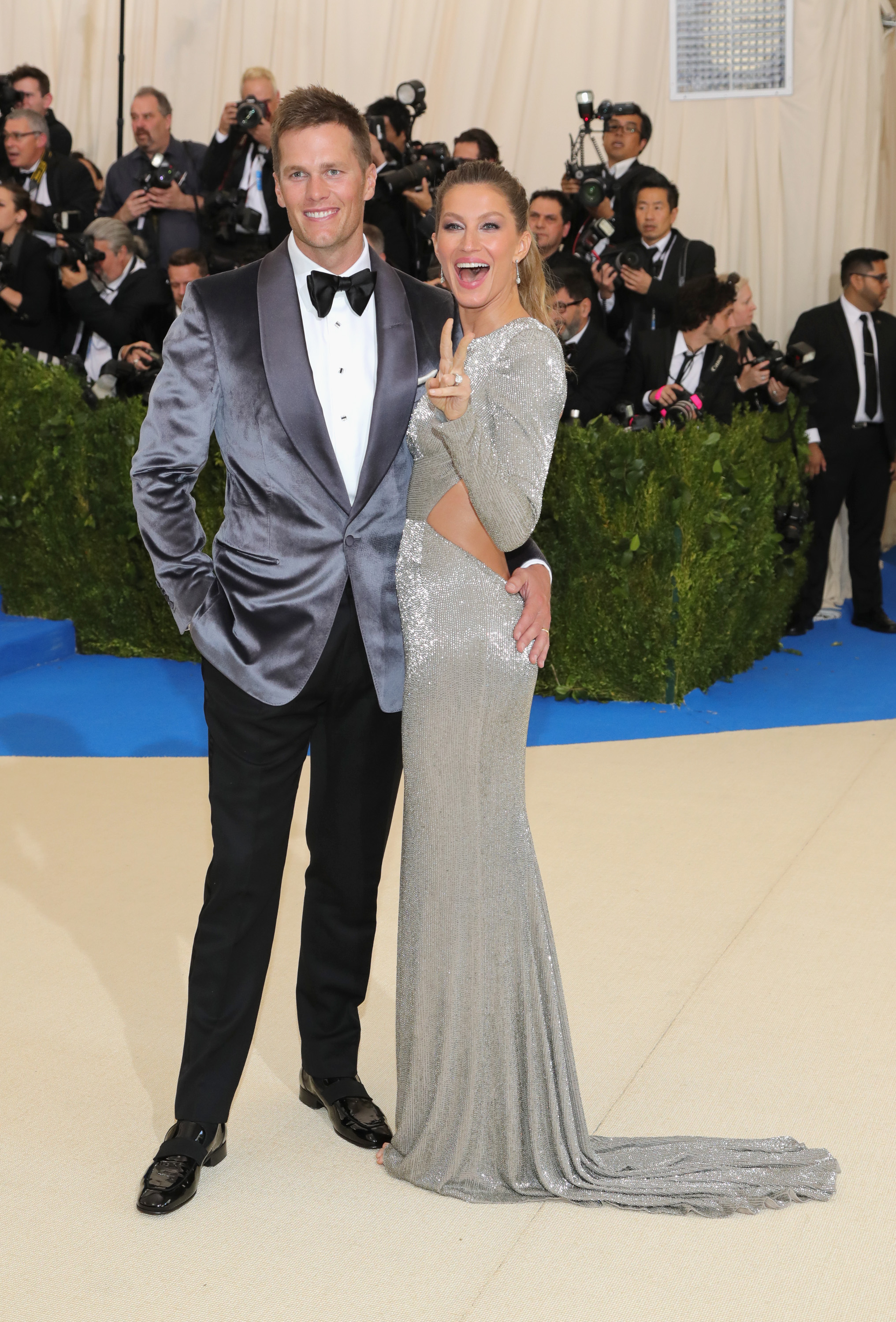 Co-chairs Tom Brady (L) and Gisele Bundchen attend the "Rei Kawakubo/Comme des Garcons: Art Of The In-Between" Costume Institute Gala at Metropolitan Museum of Art on May 1, 2017 in New York City. | Source: Getty Images