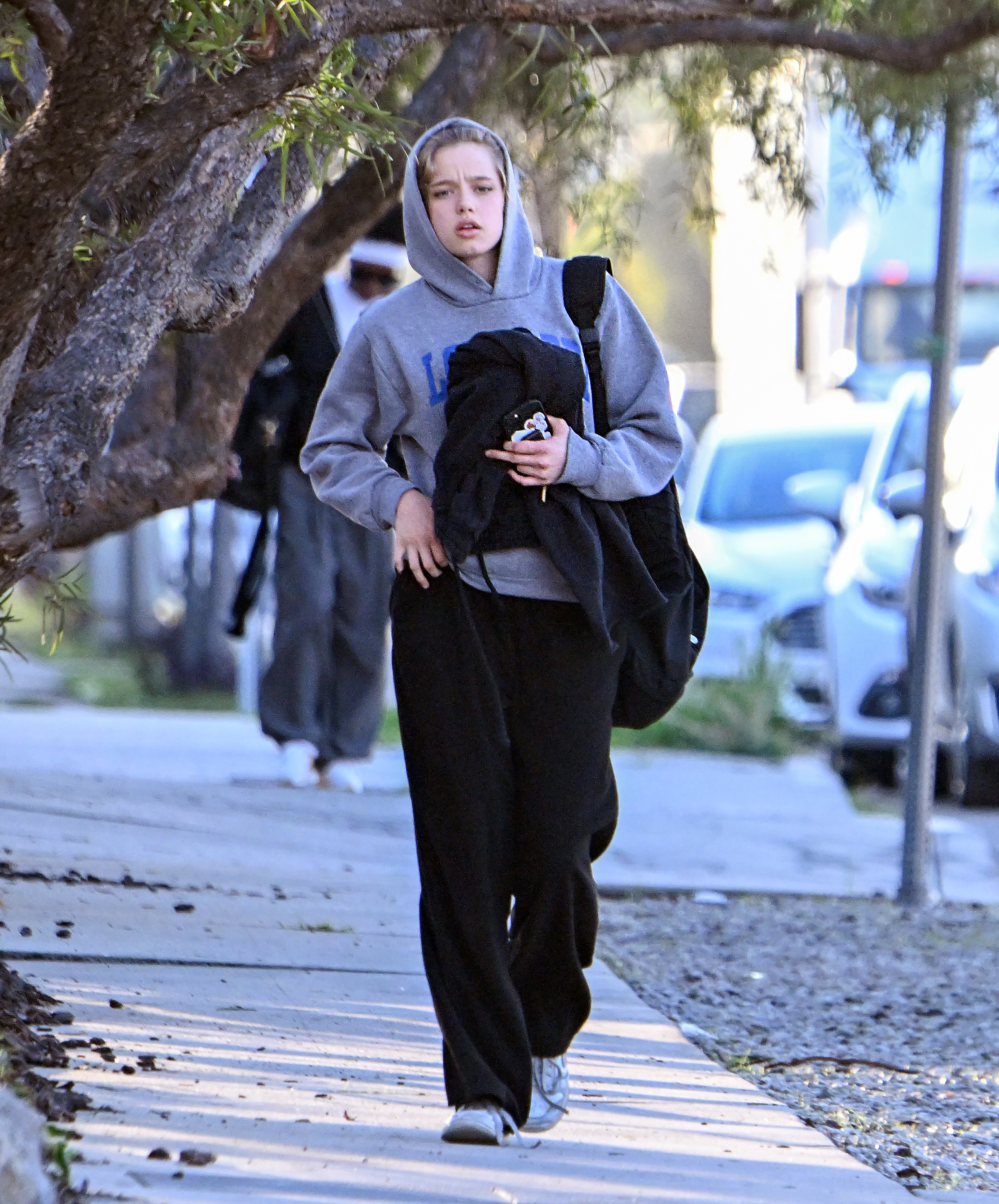 Shiloh Jolie is seen running errands on February 20, 2025, in Los Angeles, California. | Source: Getty Images