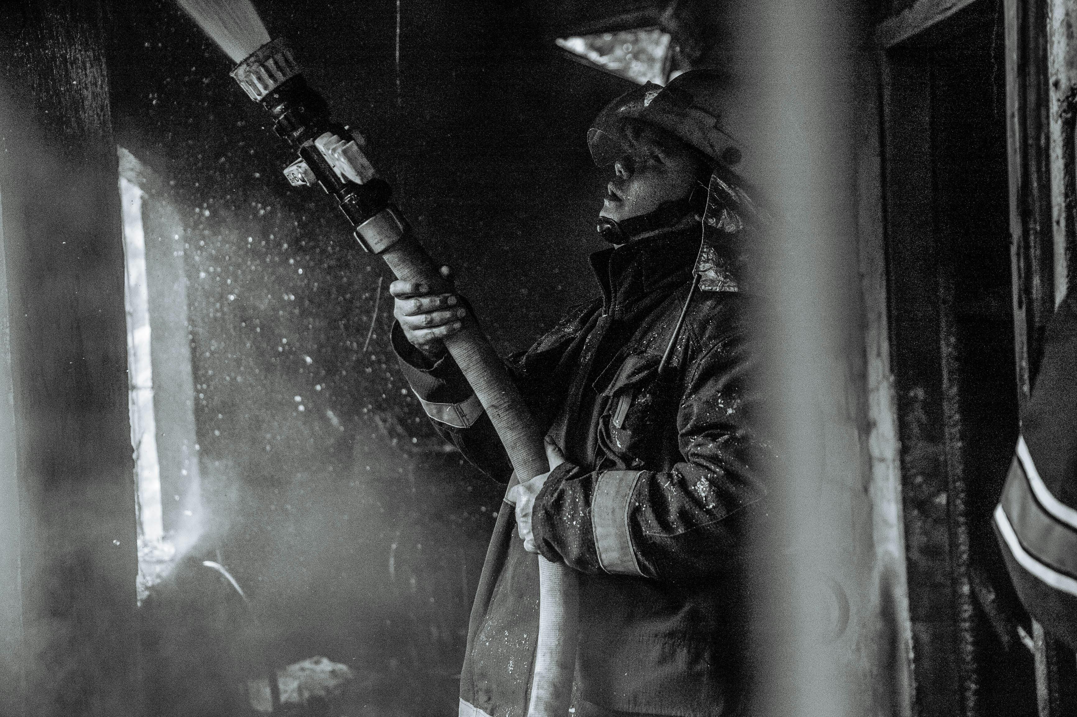 A shot of a firefighter | Source: Pexels