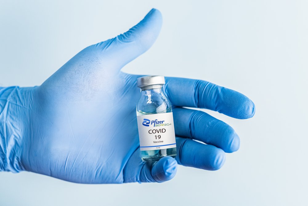 Un flacon du vaccin Pfizer. | Photo : Shutterstock