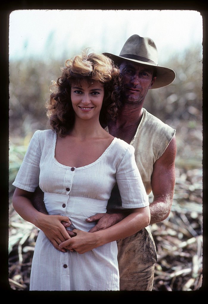 Rachel Ward y Bryan Brown, en 1983. | Foto: Getty Images