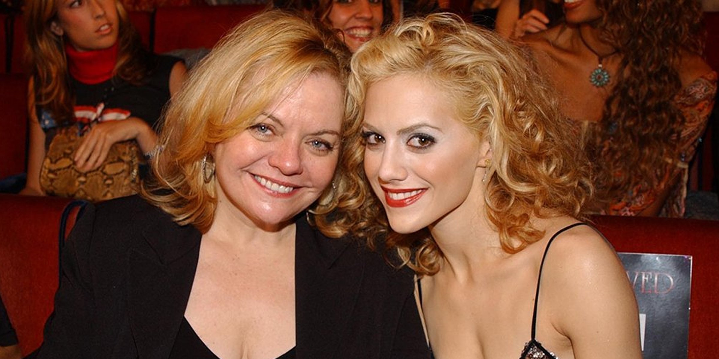 Sharon Murphy and Brittany Murphy. | Source: Getty Images