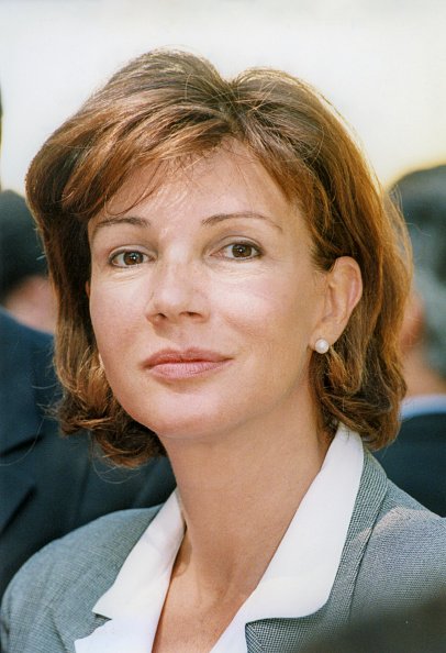 Béatrice Schoenberg à la conférence de rentrée de France Télévision le 31 août 1998 à Paris, France. | Photo : Getty Images.