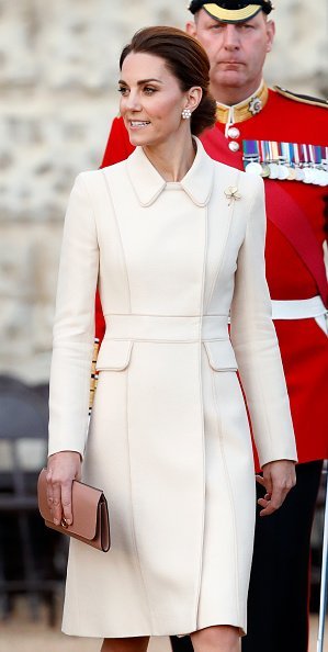 Katherine, Duchess of Cambridge at the Horse Guards Parade in England. |Photo: Getty Images.