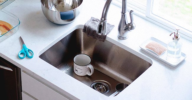 A photo of a kitchen sink. | Photo: Unsplash
