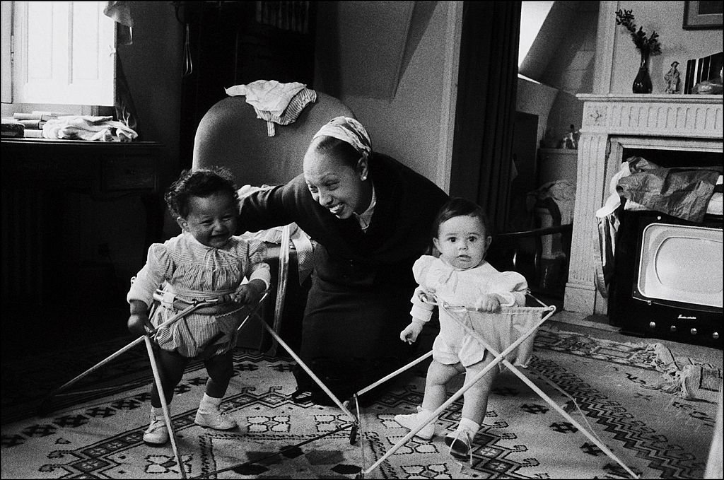 Joséphine Baker et ses enfants | source : Getty Images
