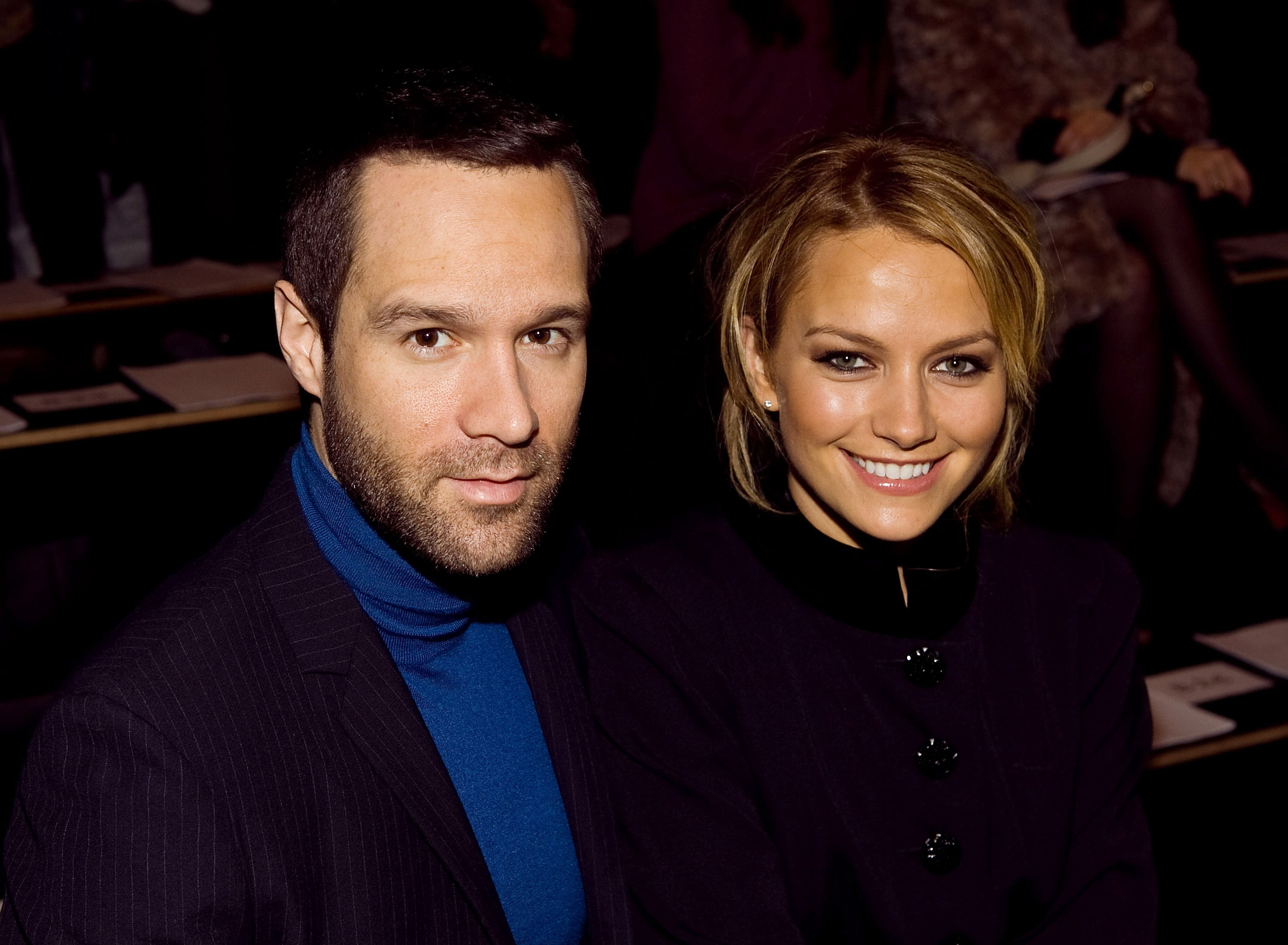 Chris Diamantopoulos and Becky Newton at Cedar Lake, 547 West 26th Street on February 13, 2009, in New York City. | Source: Getty Images