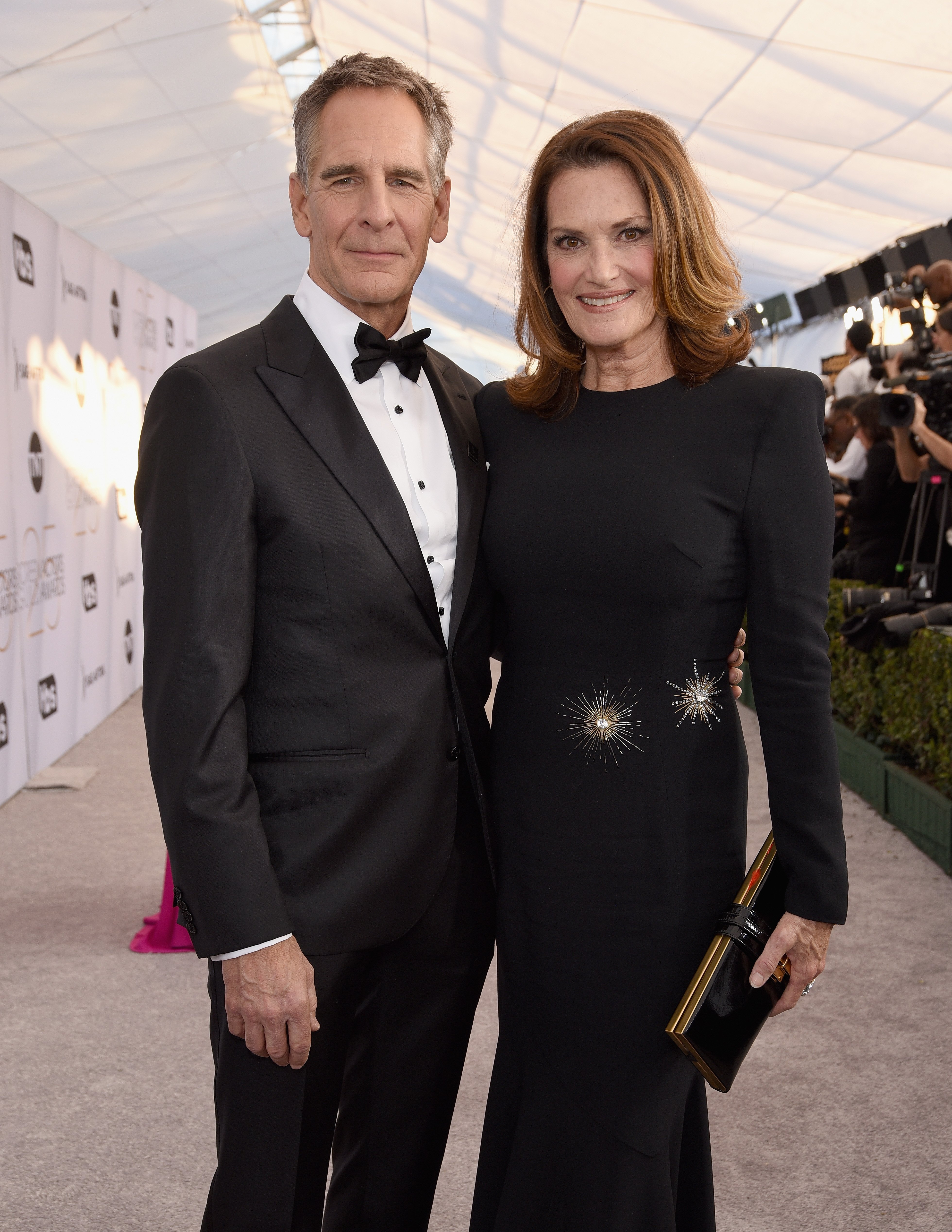 Scott Bakula and Chelsea Field attend the 25th Annual Screen Actors Guild Awards on January 27, 2019  | Photo: GettyImages