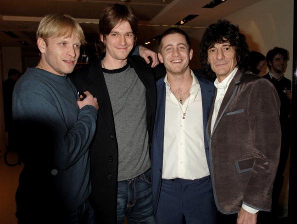 Jamie Wood, Jesse Wood, Ty Wood, and Ronnie Wood at the Scream Gallery on April 3, 2008 in London, England.  | Photo: Getty Images