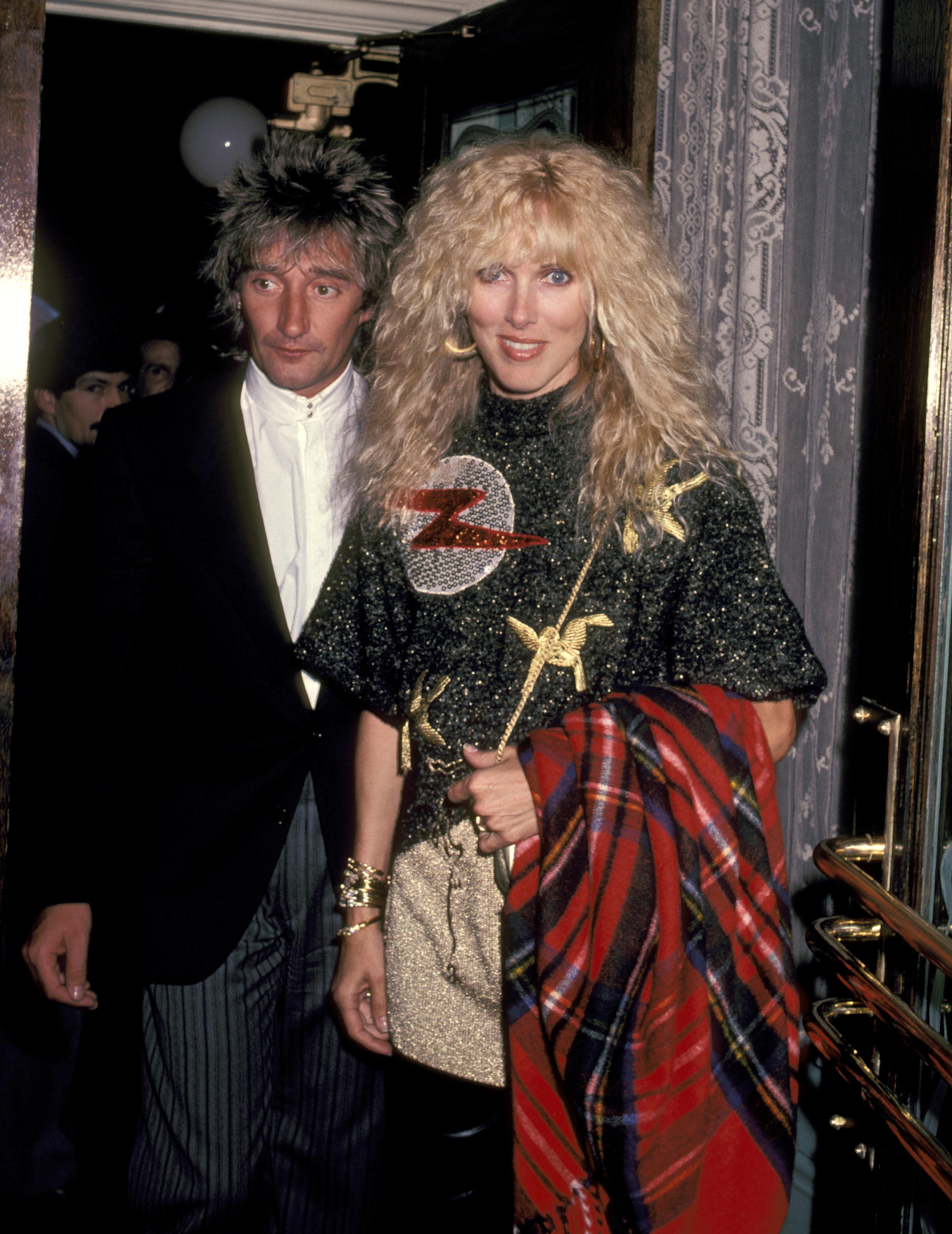 Rod and Alana Stewart attend a dinner party on October 1, 1981 | Source: Getty Images