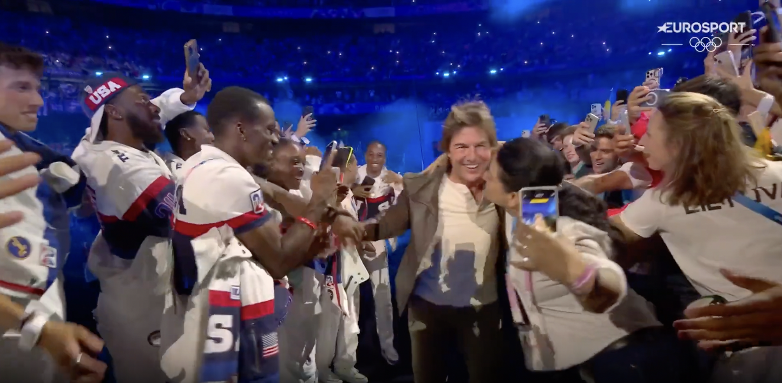 Tom Cruise interacting with fans during the closing ceremony of the Paris Olympics, posted on August 12, 2024 | Source: YouTube/Eurosport