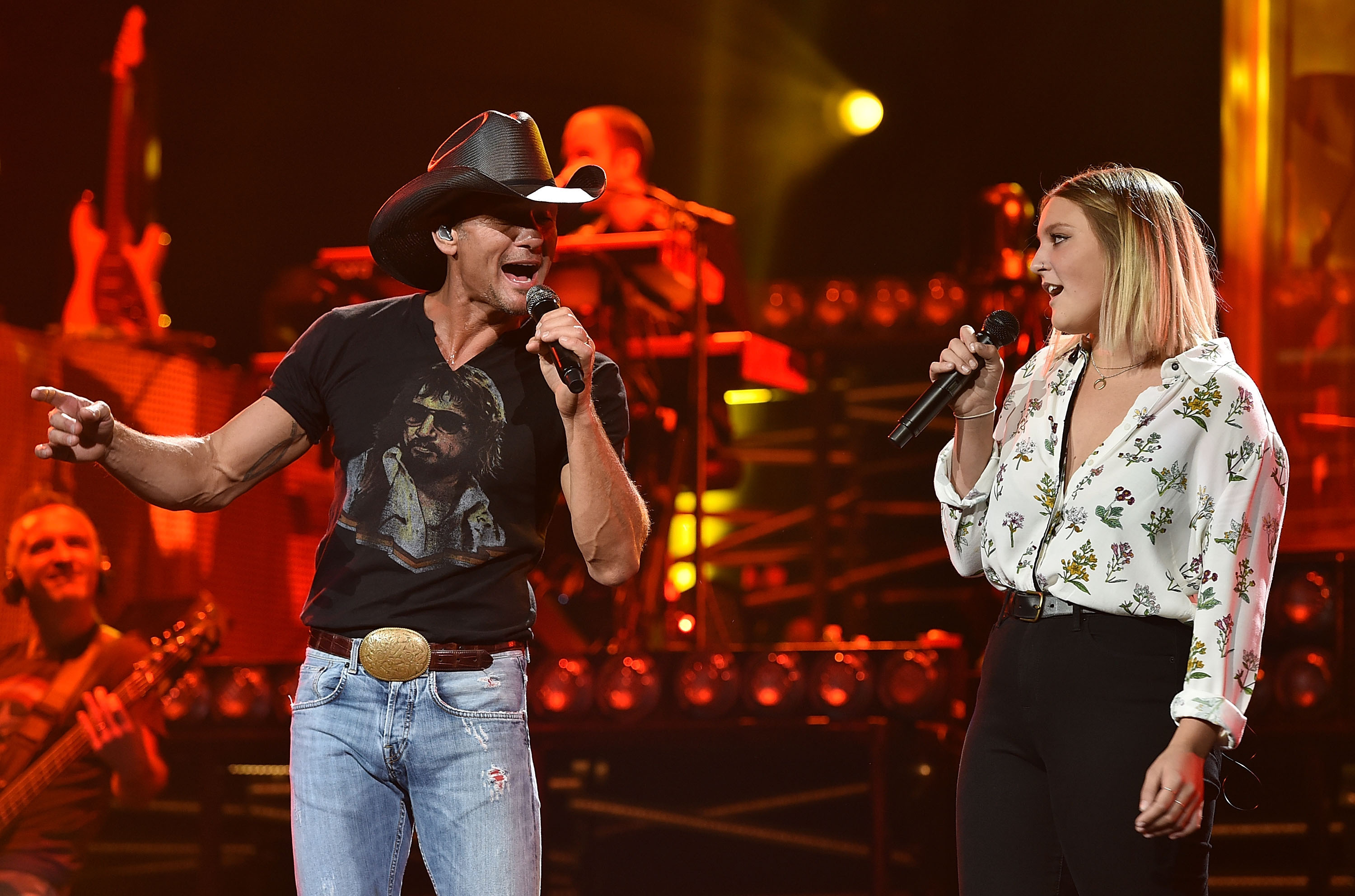 Tim McGraw with Gracie McGraw on August 15, 2015 in Nashville, Tennessee | Source: Getty Images