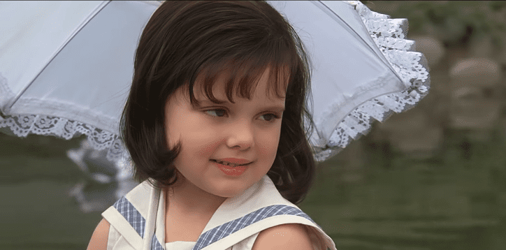 Brittany Ashton Holmes as Darla in "Little Rascals" | Source: YouTube/Movieclips