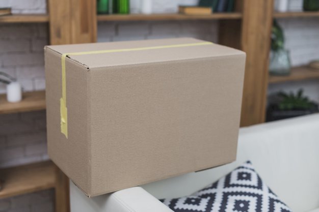 Un carton. | Source : Freepik