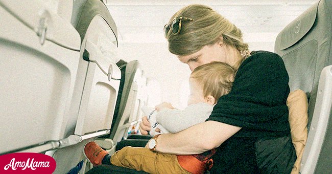 The passenger with her baby | Source: Unsplash