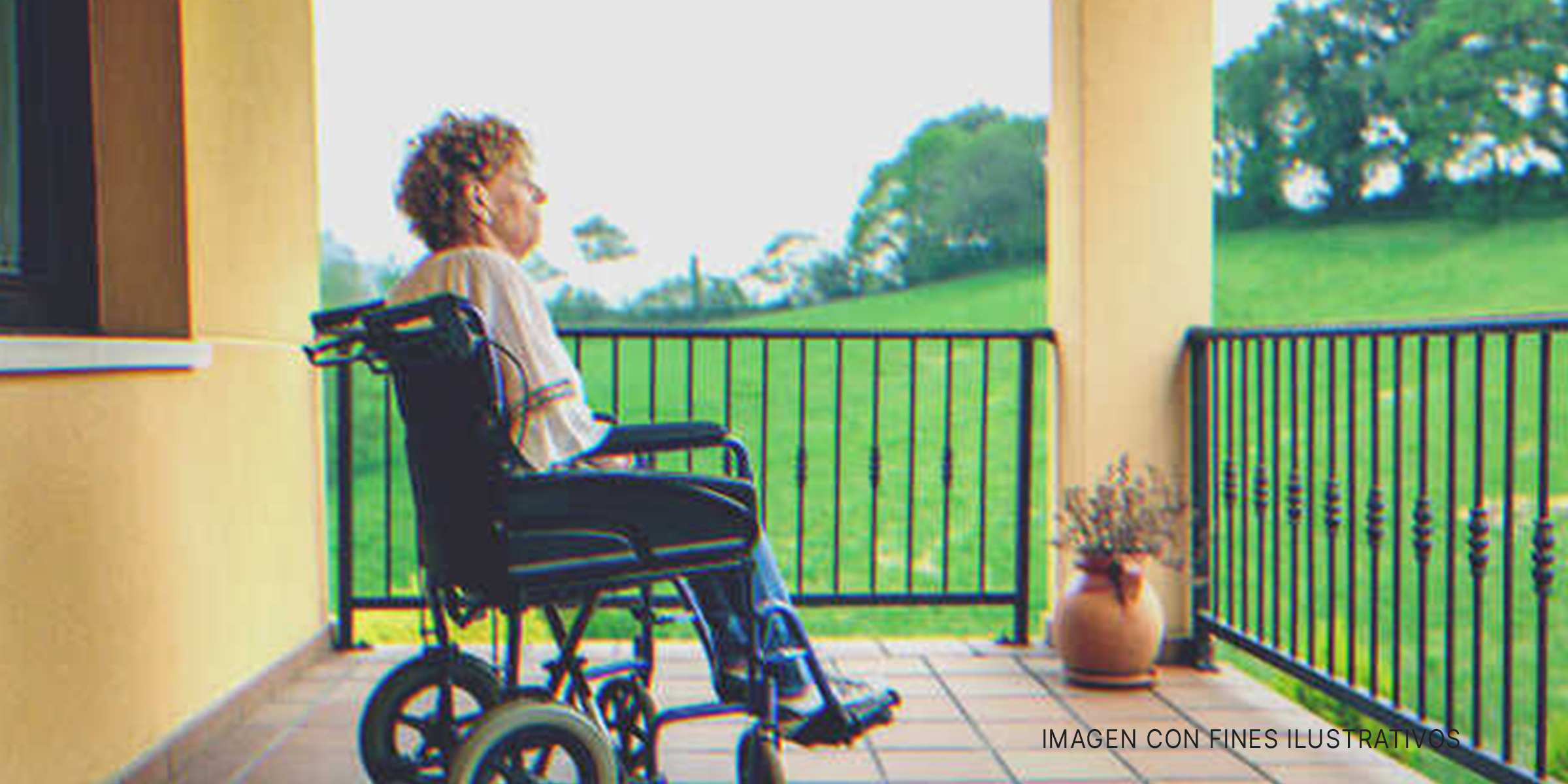 Señora en silla de ruedas. | Foto: Shutterstock