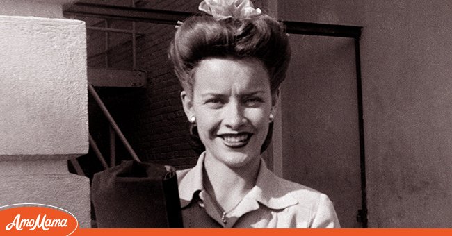 Actress Susan Peters smiles as she poses outside in Los Angeles, California circa 1940 | Source: Getty Images