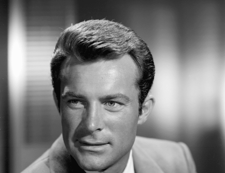 Robert Conrad portrays James T. West in the CBS television show, "The Wild Wild West," on April 22, 1965 | Source: Getty Images