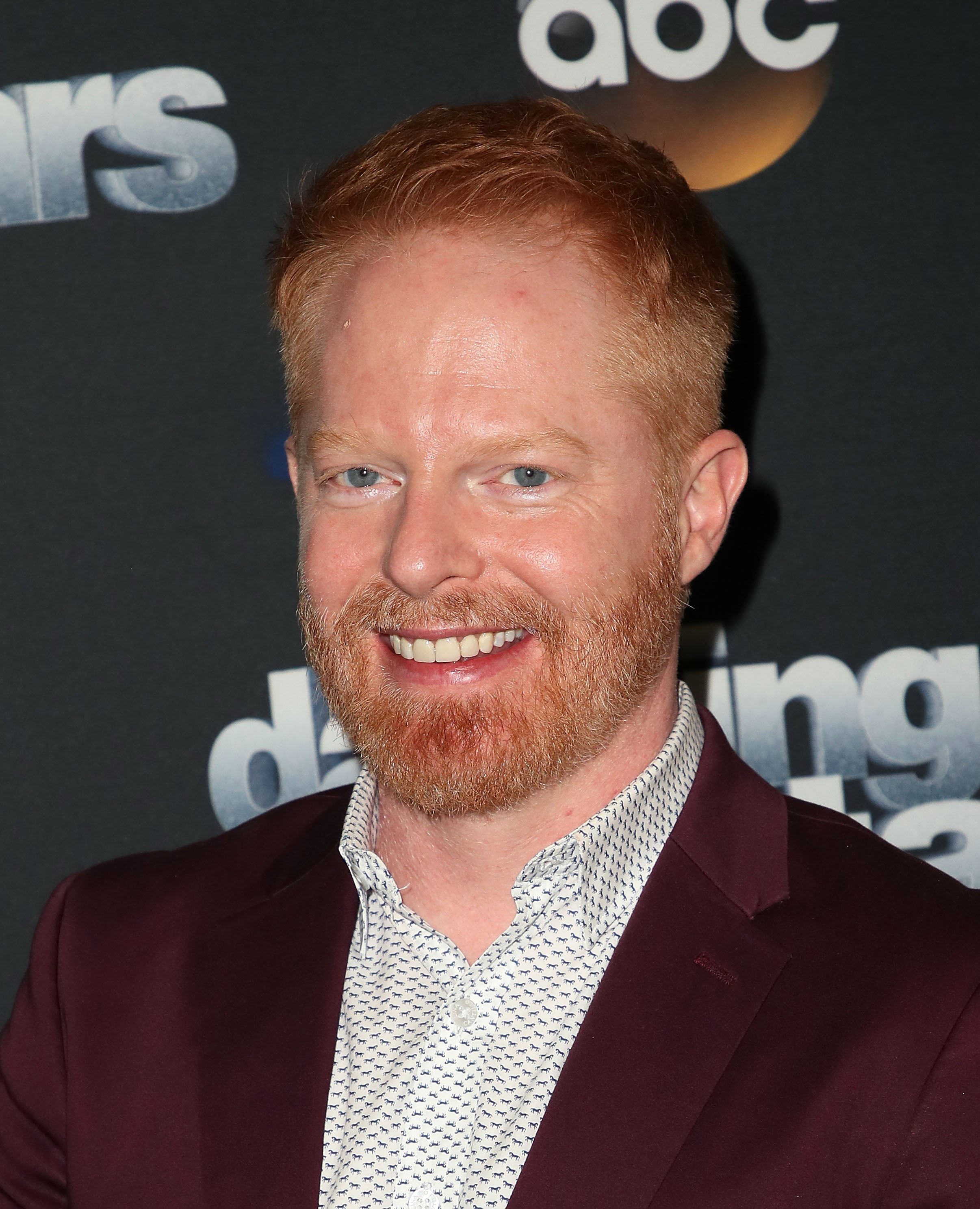 Jesse Tyler Ferguson at "Dancing with the Stars" Season 27 on October 1, 2018, in Los Angeles, California. | Source: Getty Images.