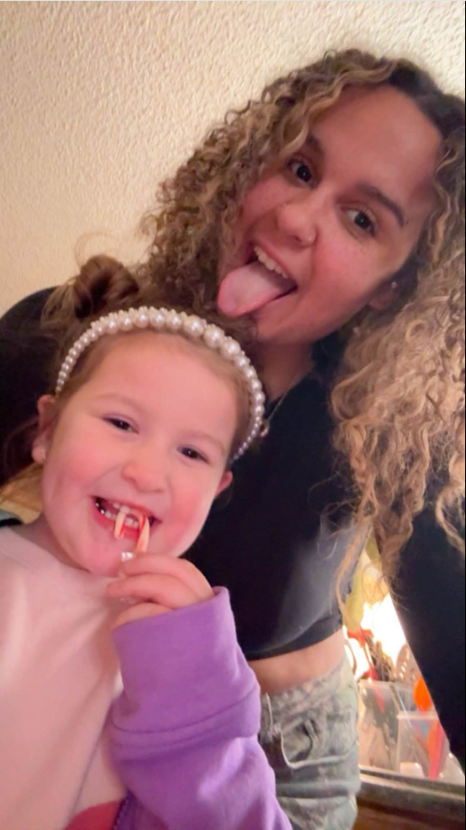 Jordan Thompson poses with her younger sister, Emersyn "Emmy" Bridgers, in a photo shared before the 6-year-old's death. As loved ones prepared to celebrate Emmy's life, Jordan remembered her little sister for teaching her "to love loudly and forgive easy" and "to laugh every chance you get, and never turn down a sweet treat!" | Source: Facebook/Jordan Thompson