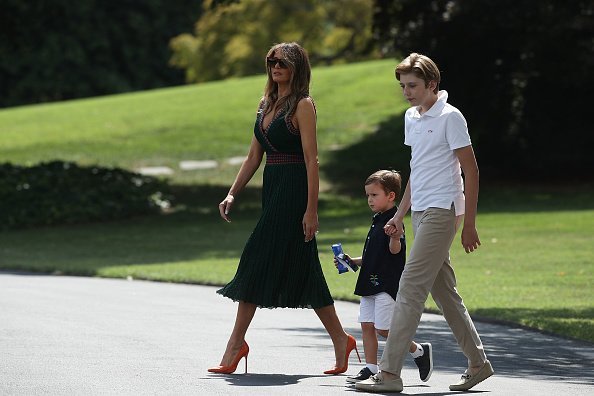 Melania Trump with son Barron, and grandson Joseph Frederick Kushner on the South Lawn of the White House on August 25, 2017 | Photo: Getty Images