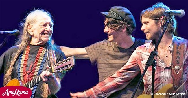 Willie Nelson and sons perform a touching country classic song together