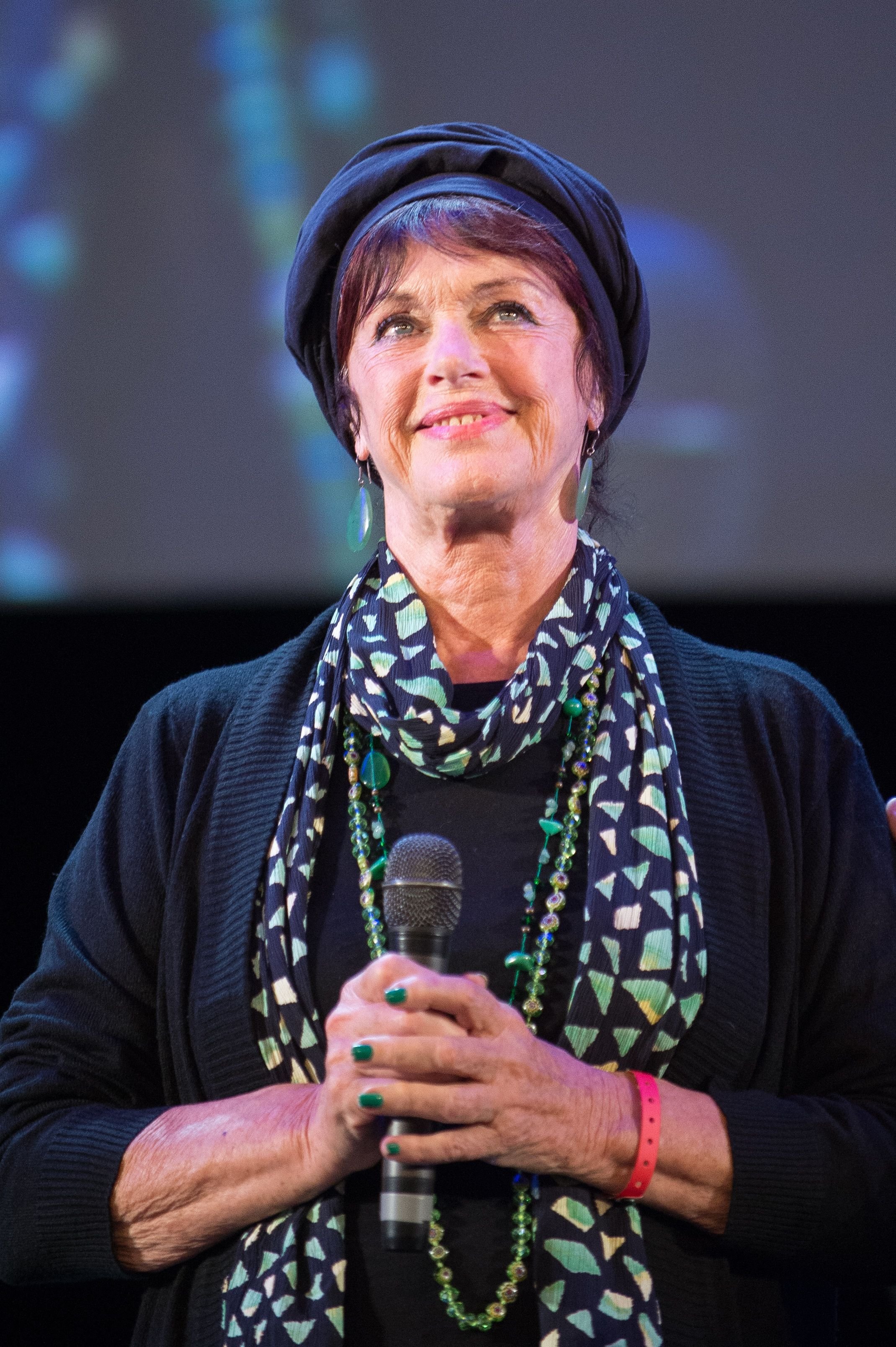Anny Duperey assiste à la conférence de la fondation Nicolas Hulot 'L'appel de Nicolas Hulot' au Grand Rex le 7 octobre 2015 à Paris, France. | Photo : Getty Images Anny Duperey assiste à la conférence de la fondation Nicolas Hulot 'L'appel de Nicolas Hulot' au Grand Rex le 7 octobre 2015 à Paris, France. | Photo : Getty Images