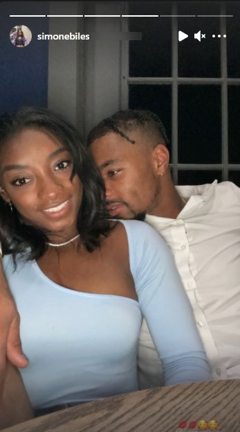 Another adorable image of Simine Biles and her beau looking cozy on Instagram | Photo: Instagram/simonebiles