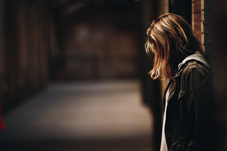 Image illustrant une femme triste. | Photo : Getty Images
