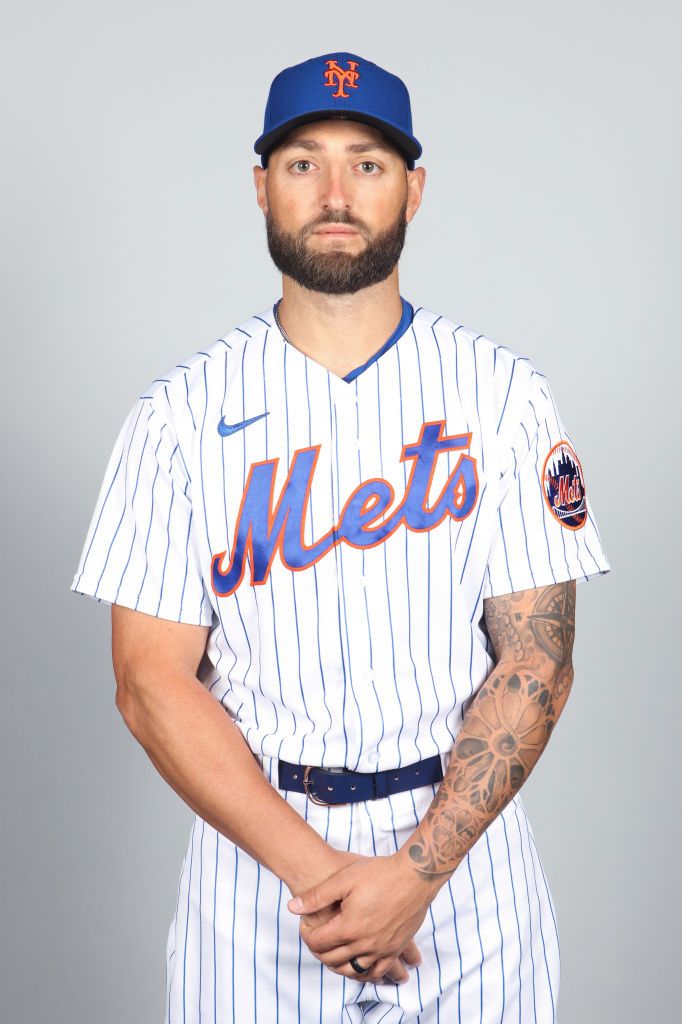 Kevin Pillar #11 of the New York Mets poses during Photo Day on Thursday, February 25, 2021 | Photo: Getty Images
