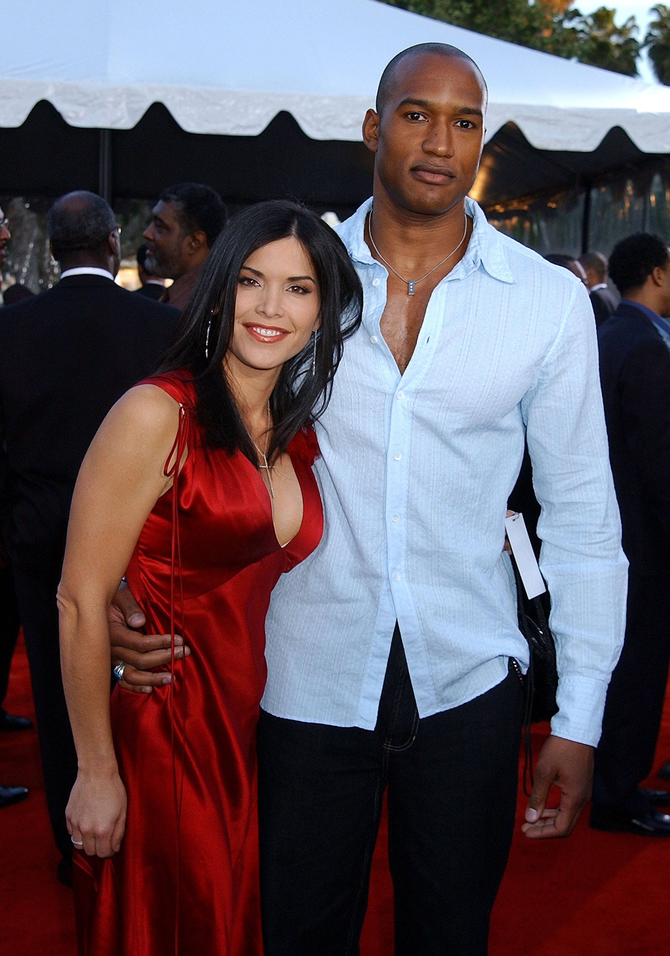 Lauren Sánchez and Henry Simmons during The 16th Annual Soul Train Music Awards on March 20, 2002, in Los Angeles, California. | Source: Getty Images