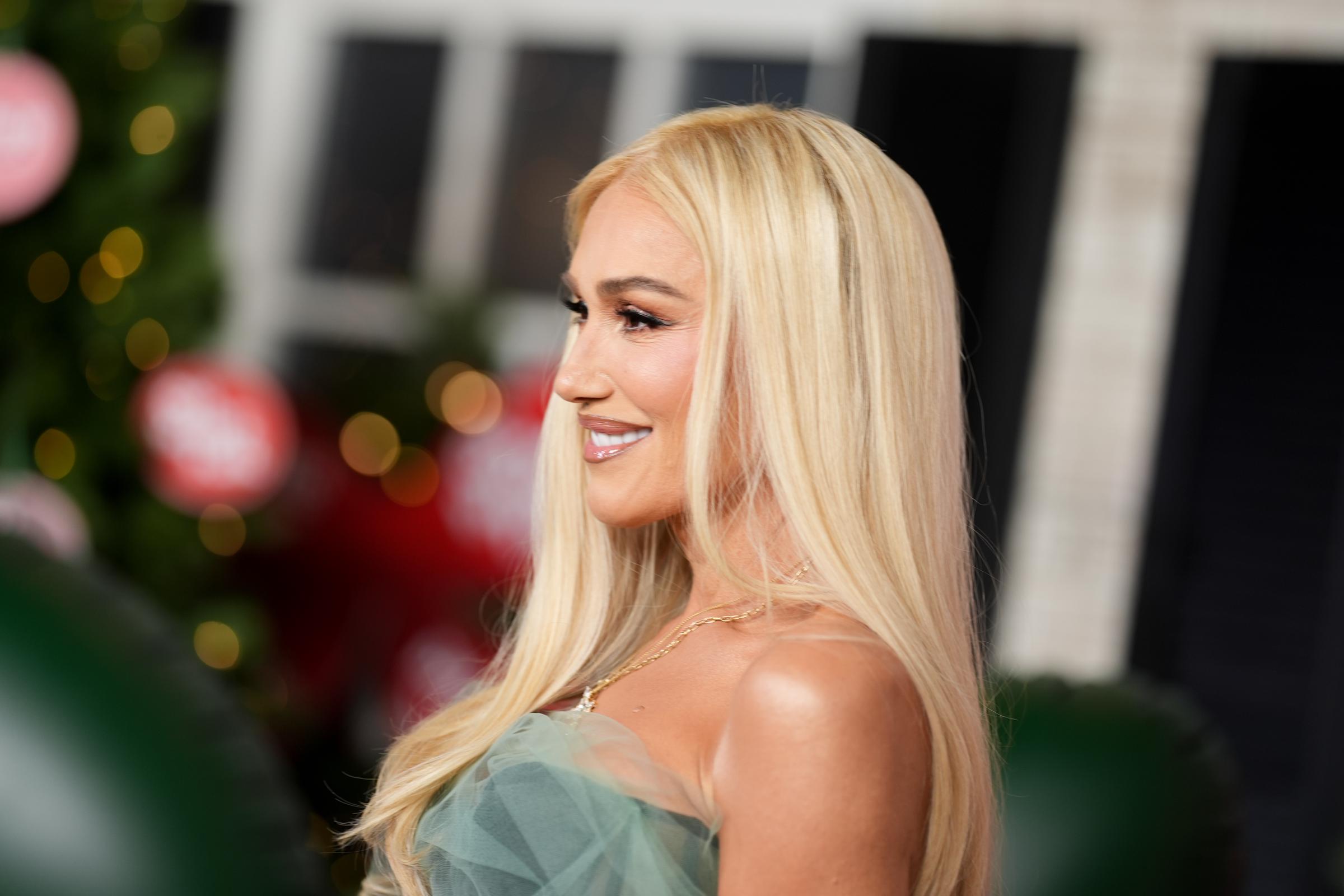 A side view of Gwen Stefani at Alice Tully Hall for the premiere. | Source: Getty Images