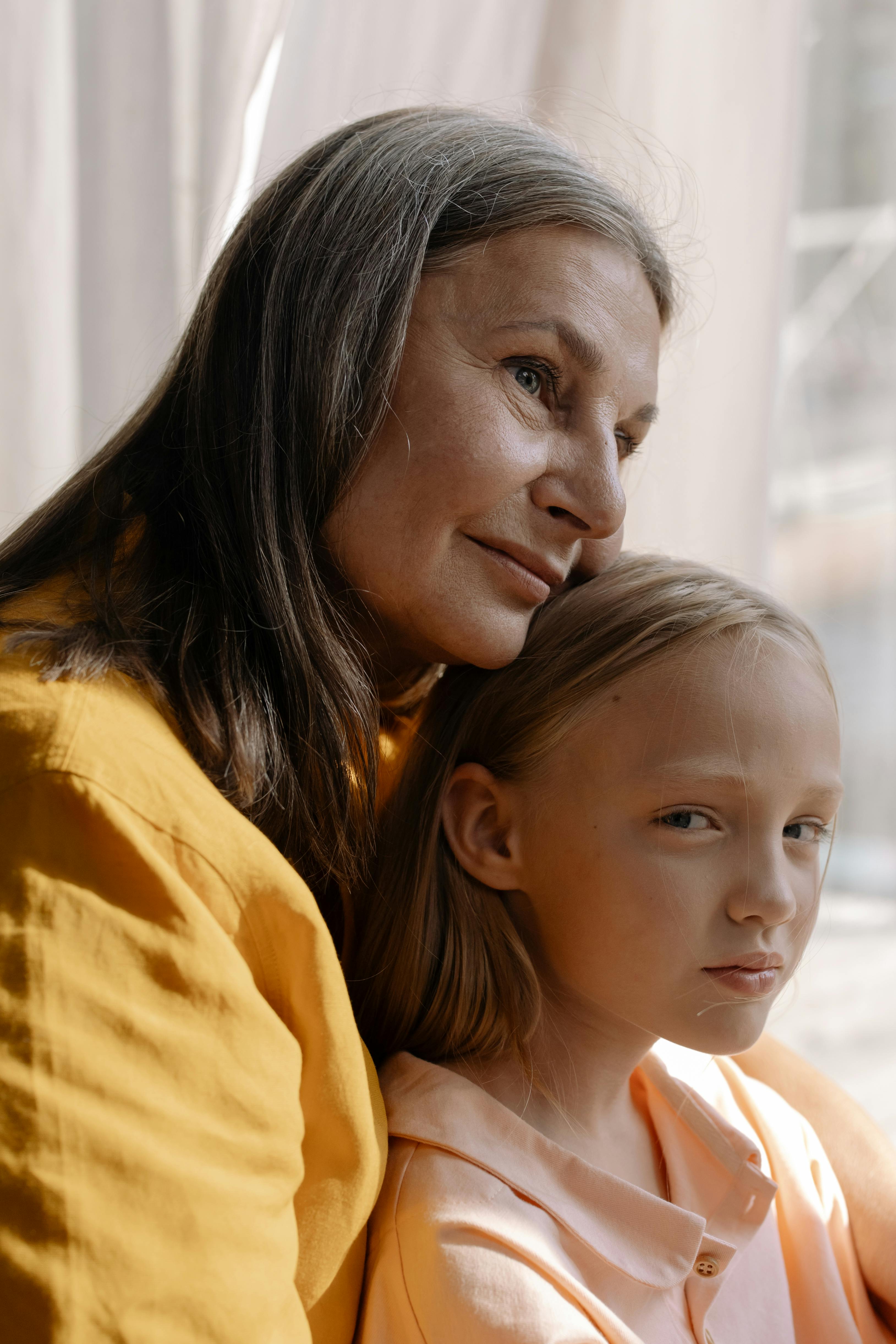 A grandmother and her granddaughter | Source: Pexels