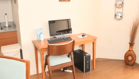 Imagen de una habitación del hospicio de la Universidad de Miami. | Imagen: YouTube/Ventaneando Imagen de una habitación del hospicio de la Universidad de Miami. | Imagen: YouTube/Ventaneando