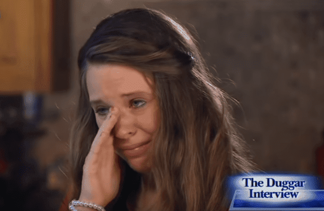 Jessa Duggar crying during an interview with Megyn Kelly | Photo: Fox News Insider