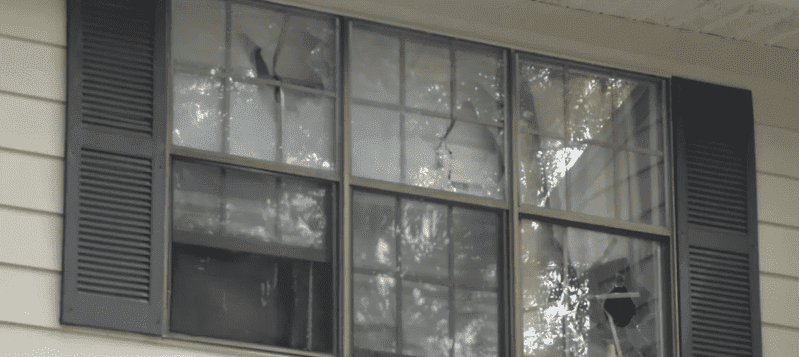 Broken windows of the drug house in Orange Park, Florida | Photo: News4JAX