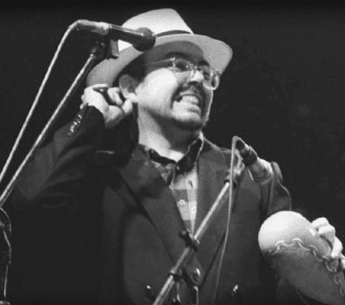 Javier Patricio Pérez, mejor conocido como Gato Pérez, reconocido músico de la época de los años 70. | Imagen: YouTube/ProduccionesCinico Javier Patricio Pérez, mejor conocido como Gato Pérez, reconocido músico de la época de los años 70. | Imagen: YouTube/ProduccionesCinico
