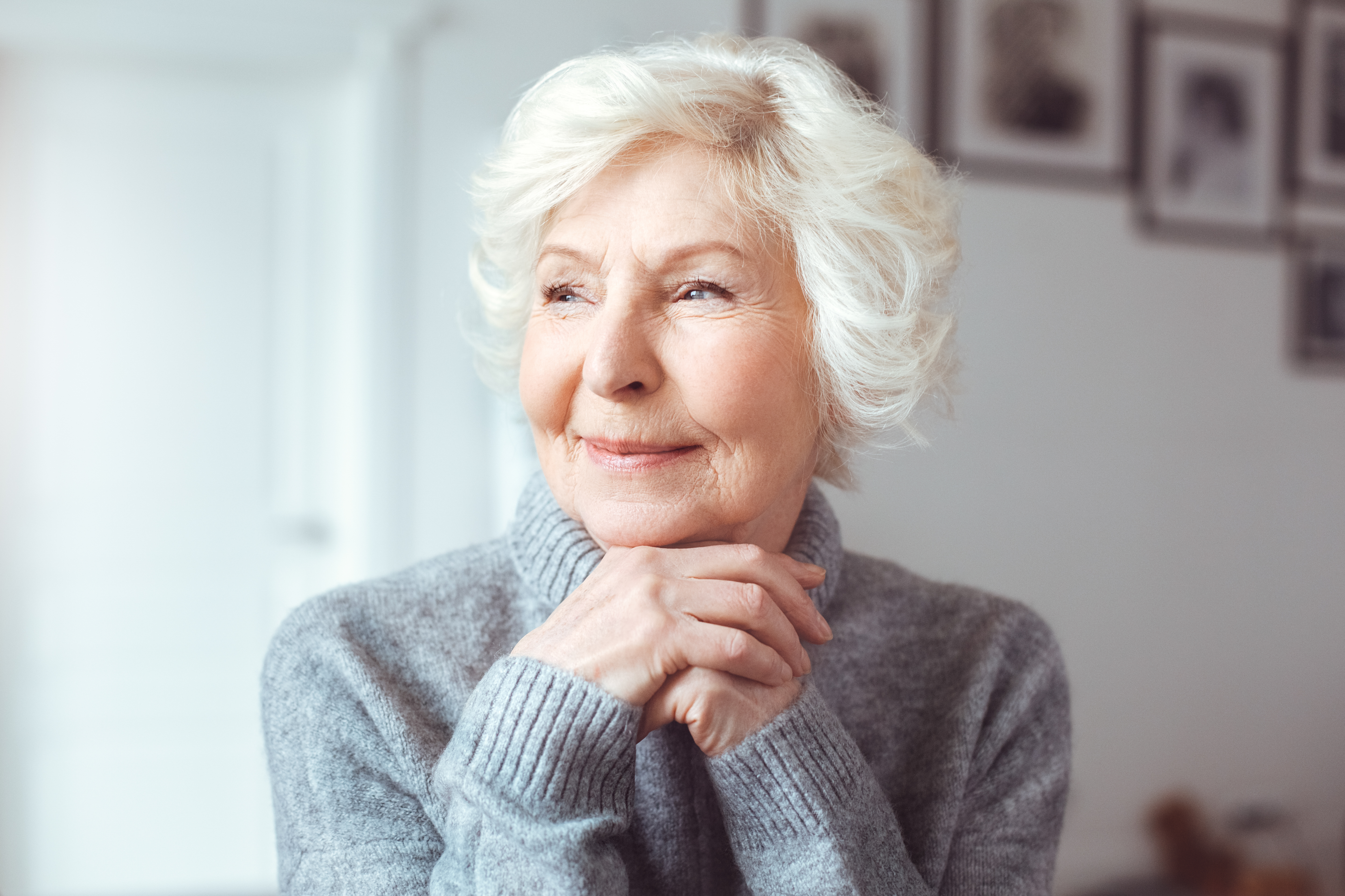 A smiling senior woman | Source: Shutterstock