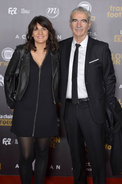 Estelle Denis et son conjoint Raymond Domenech | Photo : Getty Images