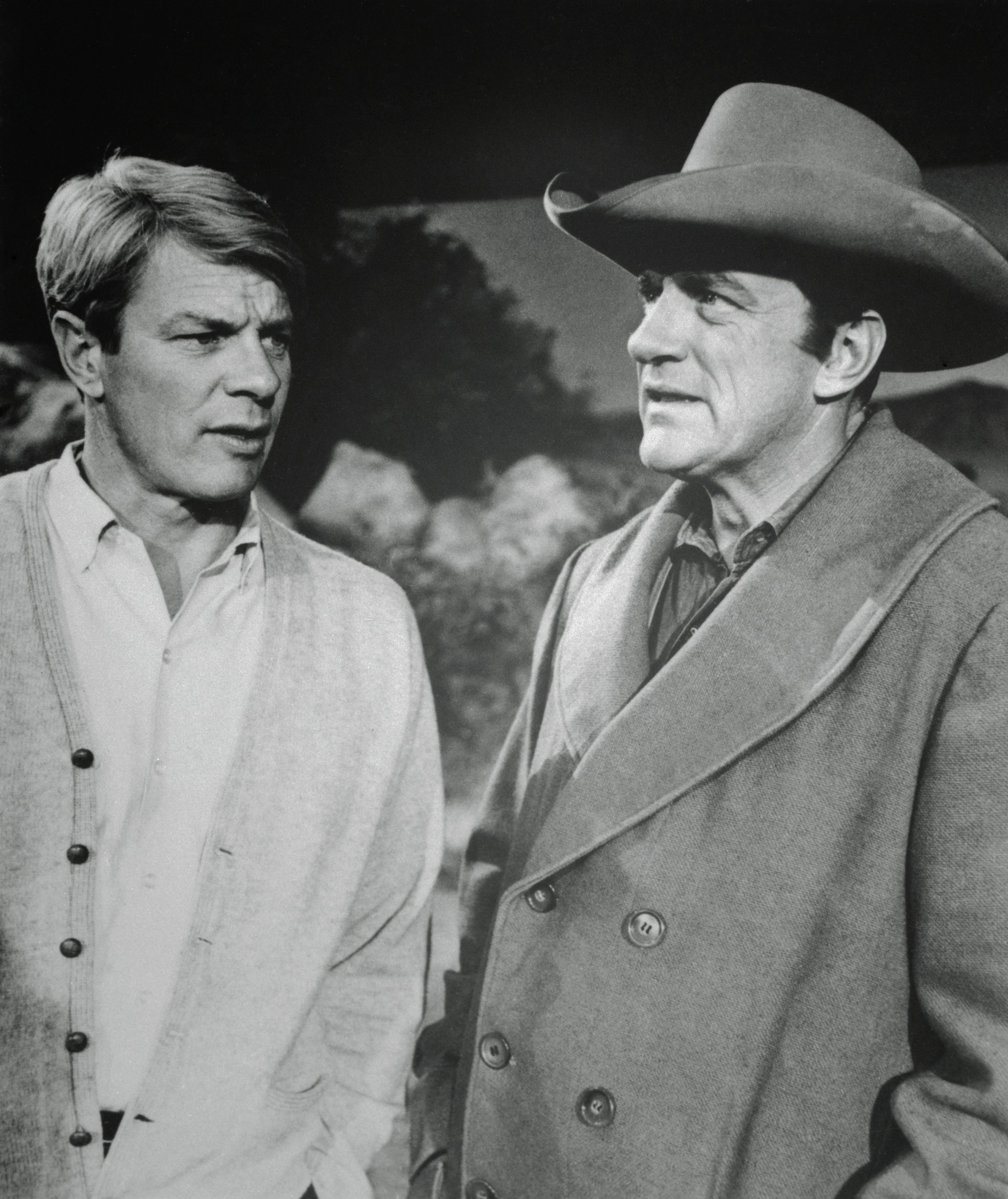Actor James Arness (right) with his brother, actor Peter Graves. | Source: Getty Images
