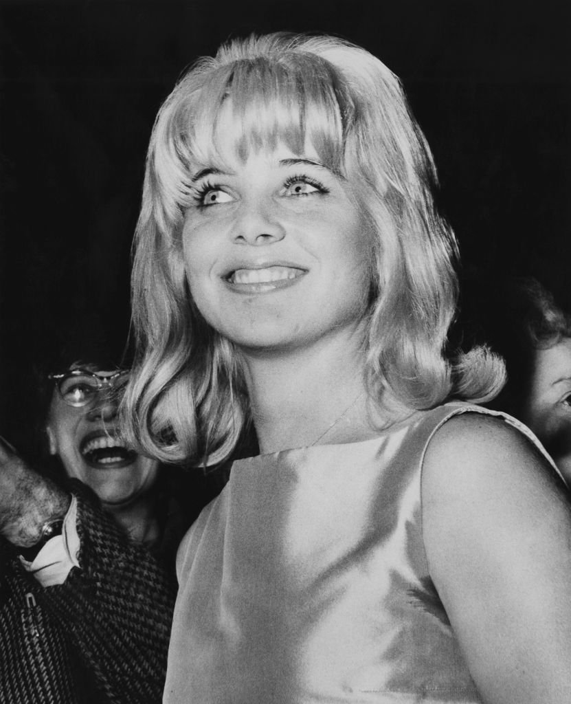 American actress Sue Lyon at the premiere of the film 'Lolita' at the Columbia Theatre in London. | Photo: Getty Images